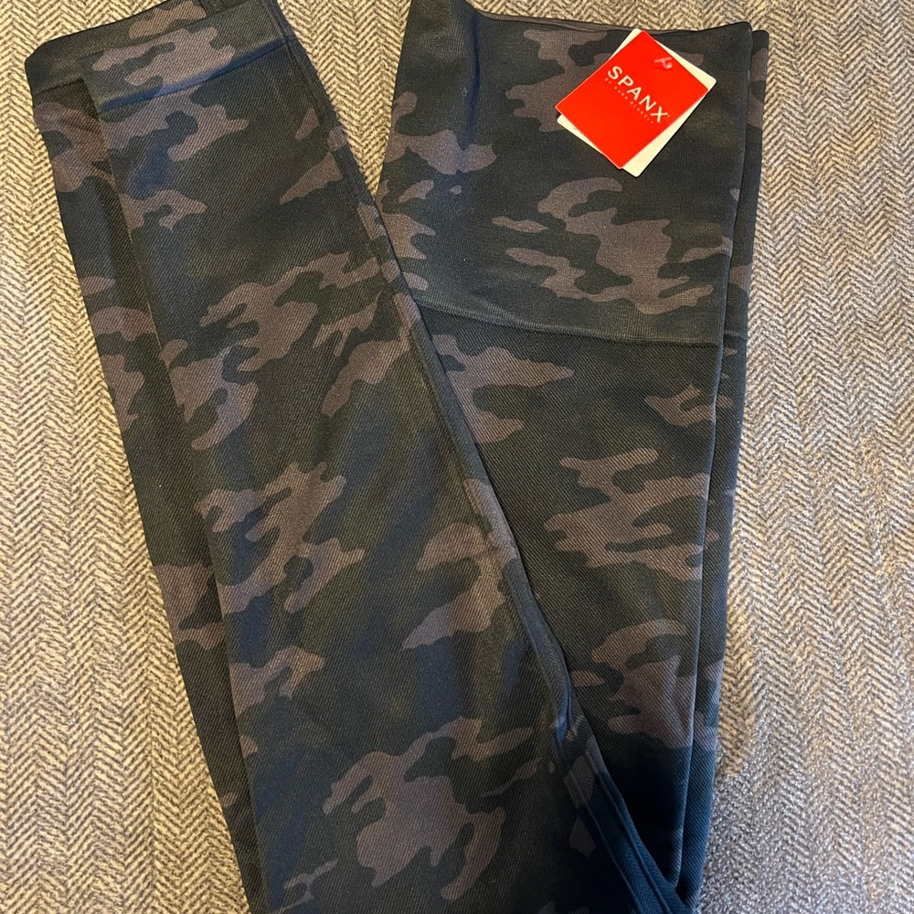 Spanx seamless camo legging